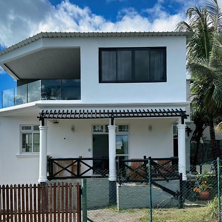 Twakila Sunset Suites La Gaulette Exterior photo