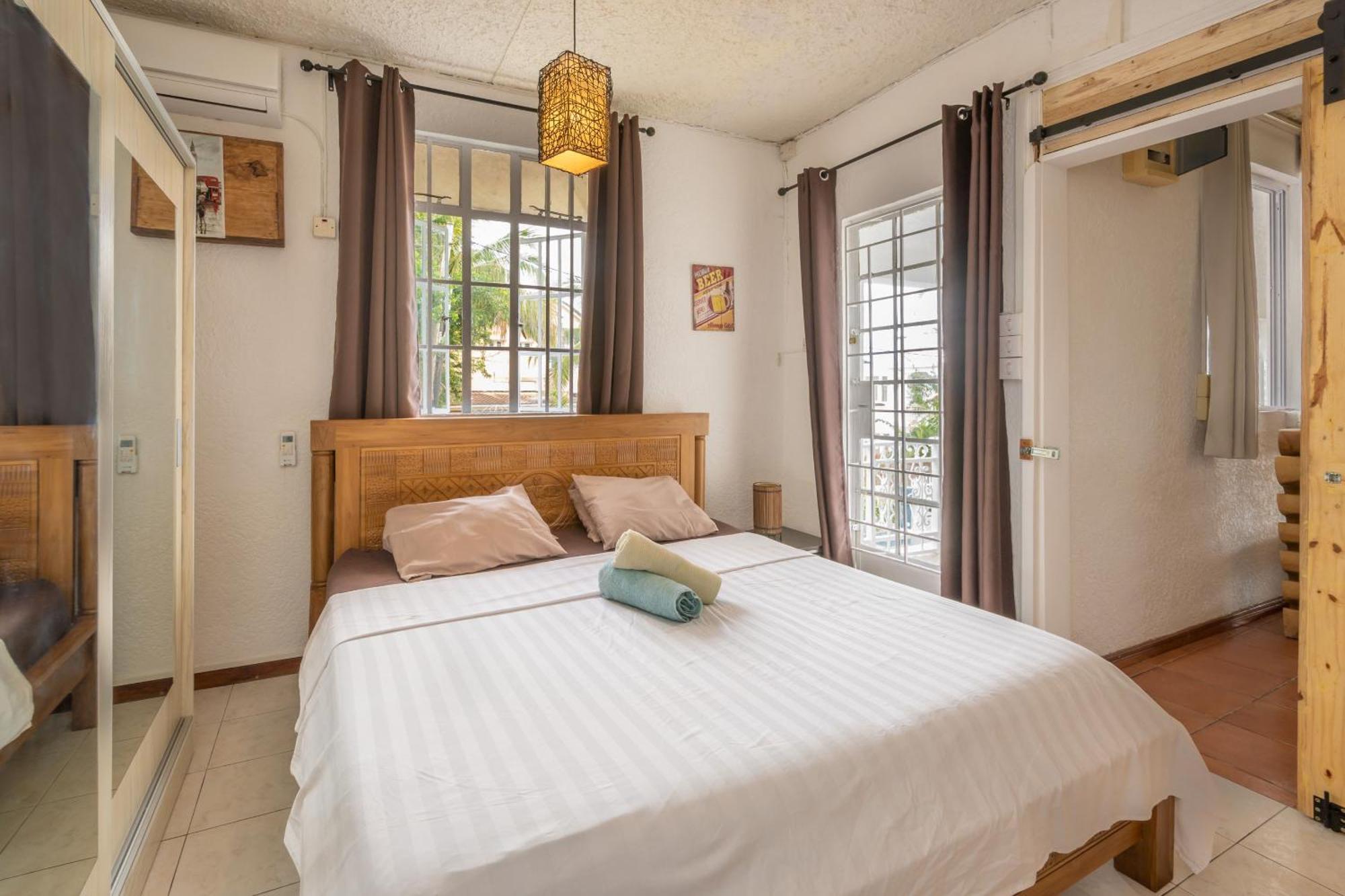 Twakila Sunset Suites La Gaulette Exterior photo