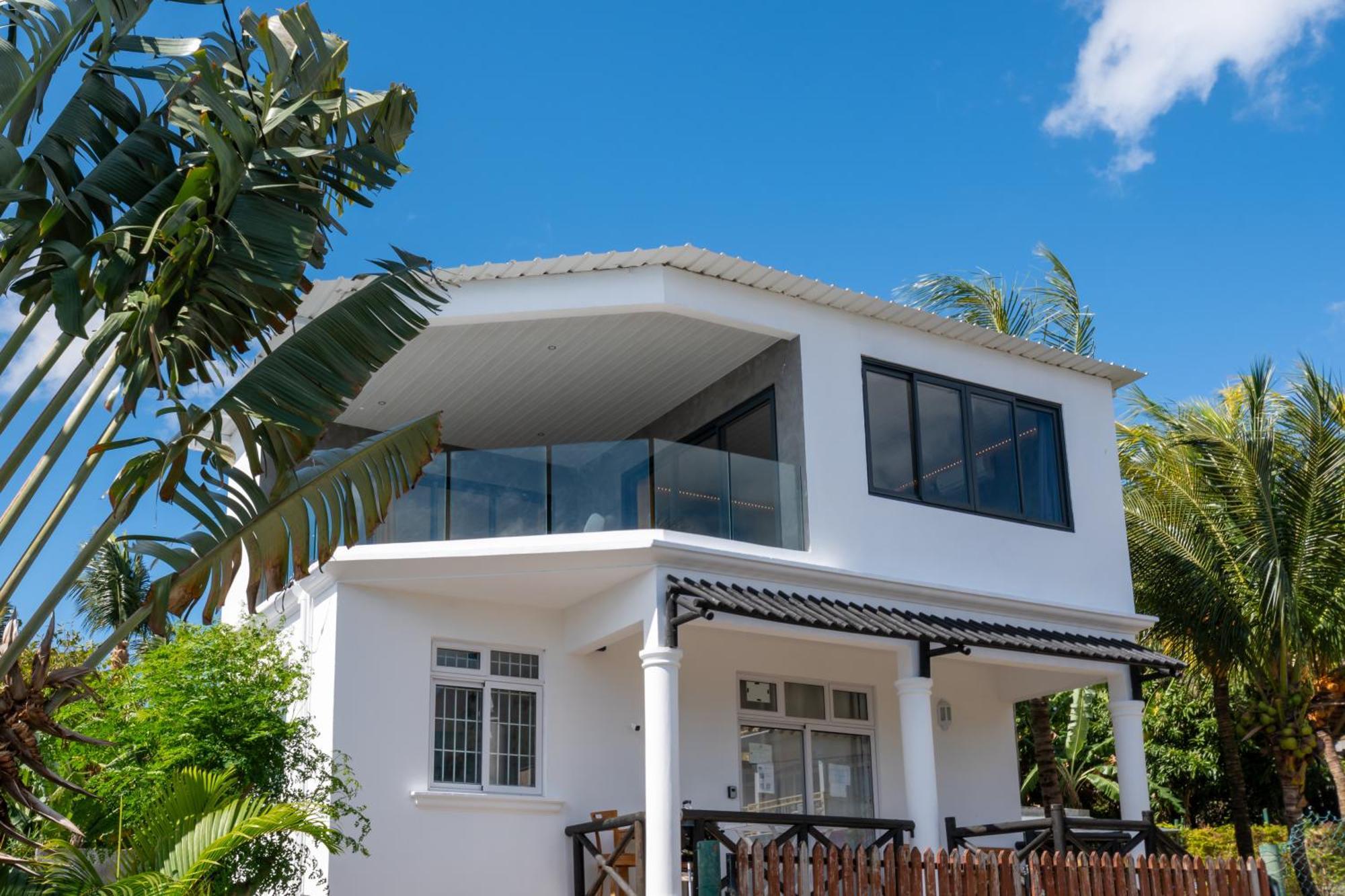 Twakila Sunset Suites La Gaulette Exterior photo