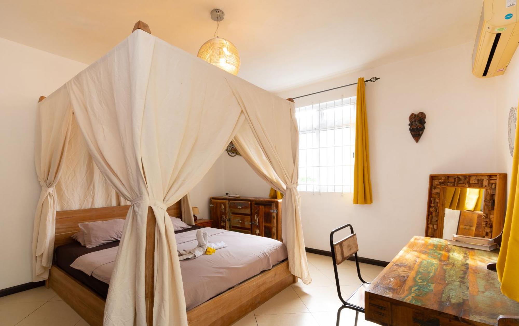 Twakila Sunset Suites La Gaulette Exterior photo