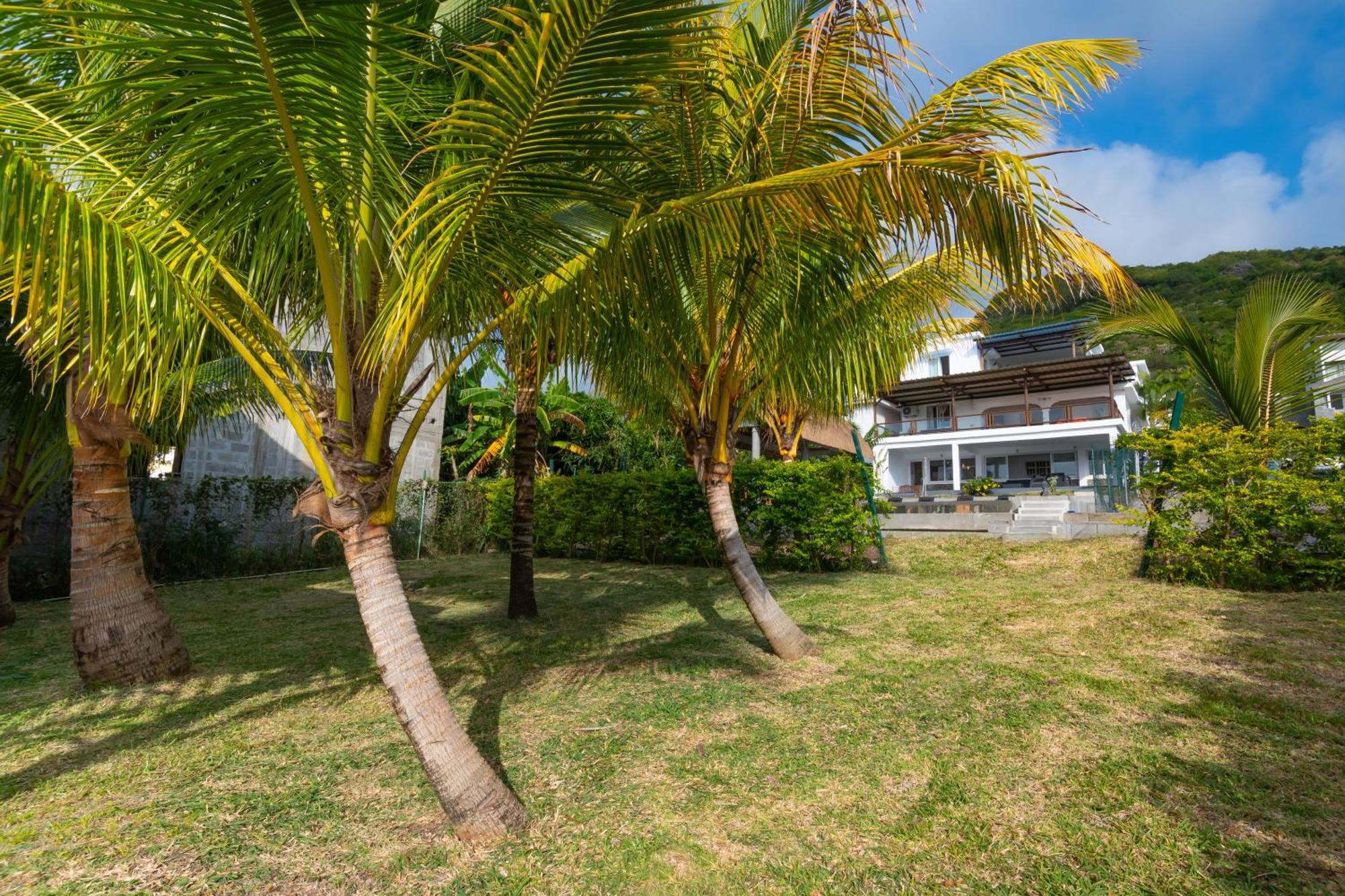 Twakila Sunset Suites La Gaulette Exterior photo